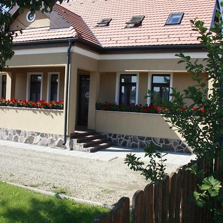 Pensiune Agroturistica Horvath-Kert Borzont Exterior photo